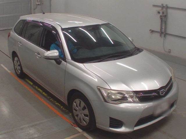 TOYOTA COROLLA FIELDER 2012