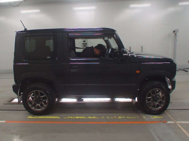 SUZUKI JIMNY 2021