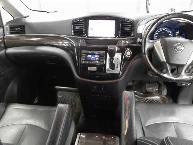 NISSAN ELGRAND 2013