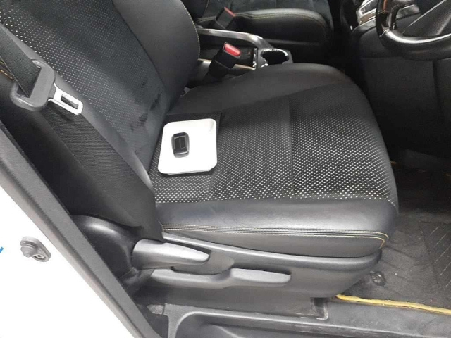 TOYOTA VELLFIRE 2016