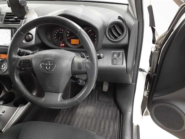 TOYOTA VANGUARD 2010