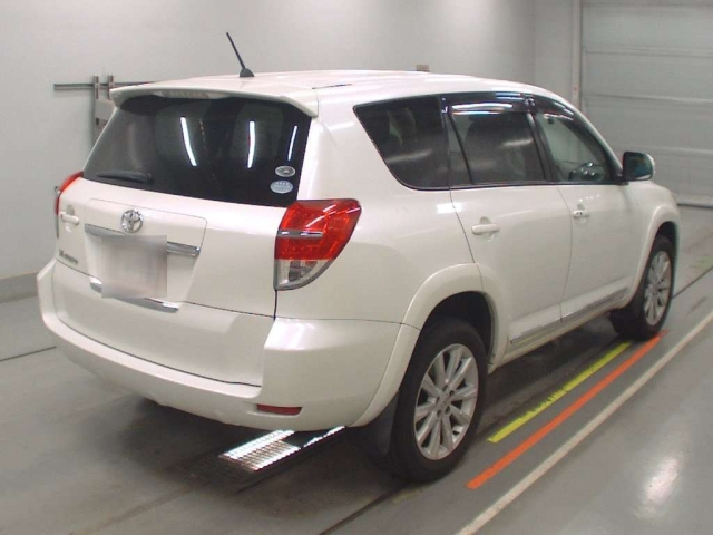 TOYOTA VANGUARD 2010