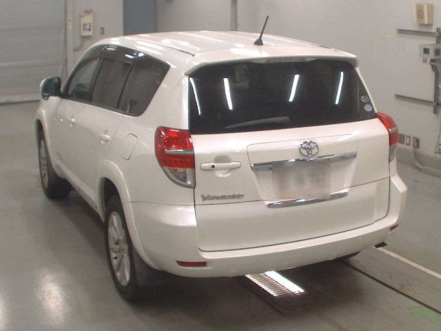 TOYOTA VANGUARD 2010