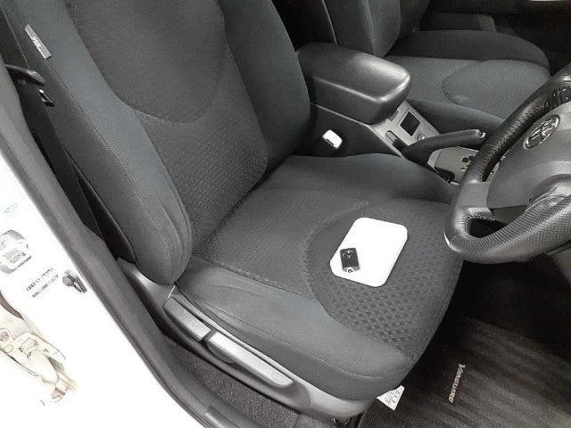 TOYOTA VANGUARD 2010