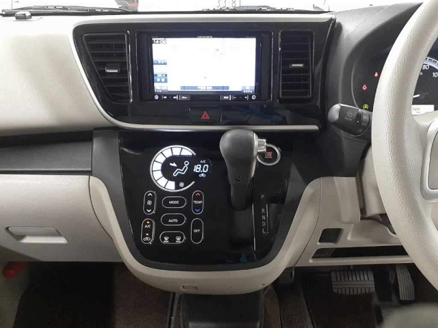 NISSAN DAYZ ROOX 2018