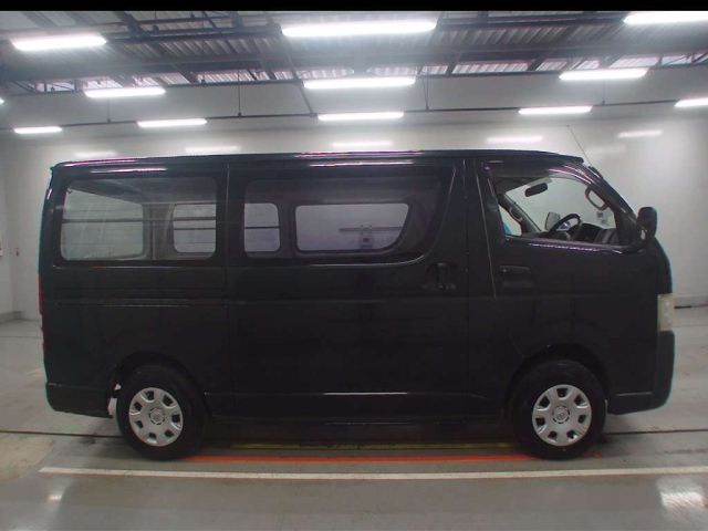 TOYOTA REGIUS ACE VAN 2009