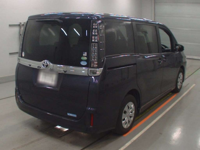 TOYOTA VOXY 2015