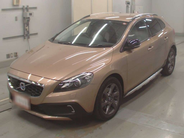 VOLVO V40 2013