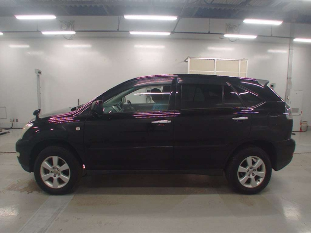 TOYOTA HARRIER 2011