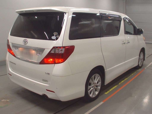 TOYOTA ALPHARD 2010