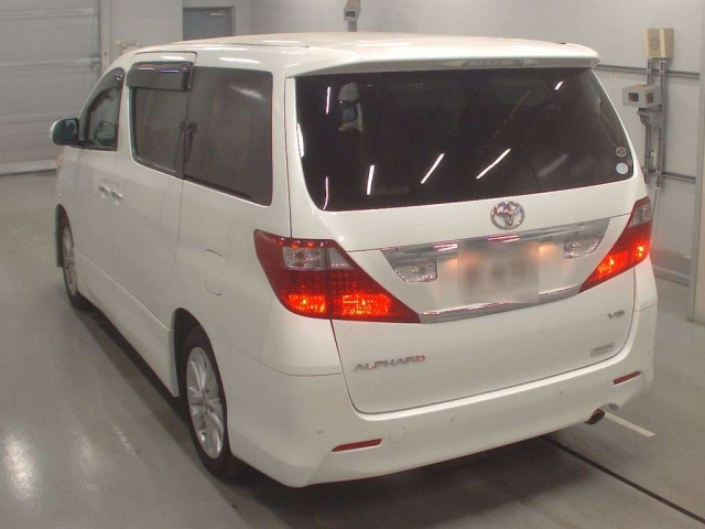 TOYOTA ALPHARD 2010