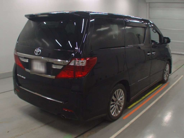 TOYOTA ALPHARD 2013
