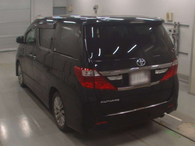 TOYOTA ALPHARD 2013