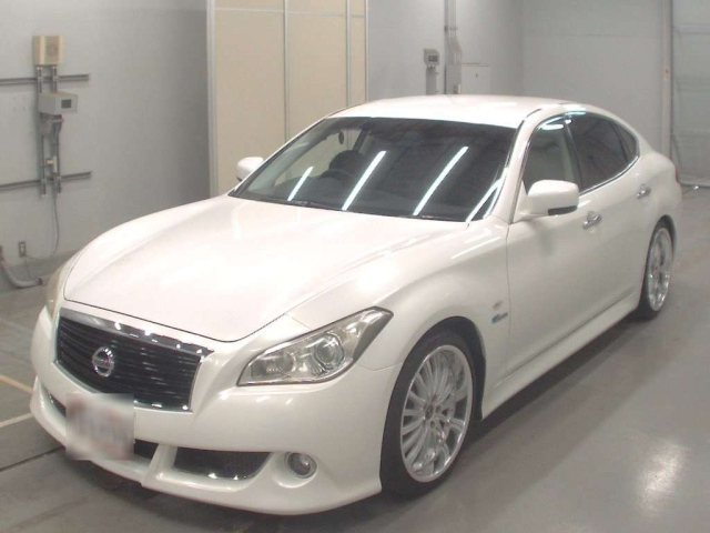 NISSAN FUGA 2012