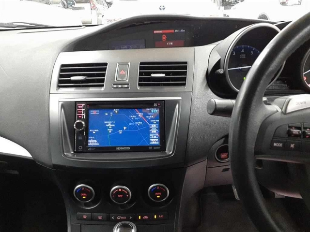 MAZDA AXELA 2012