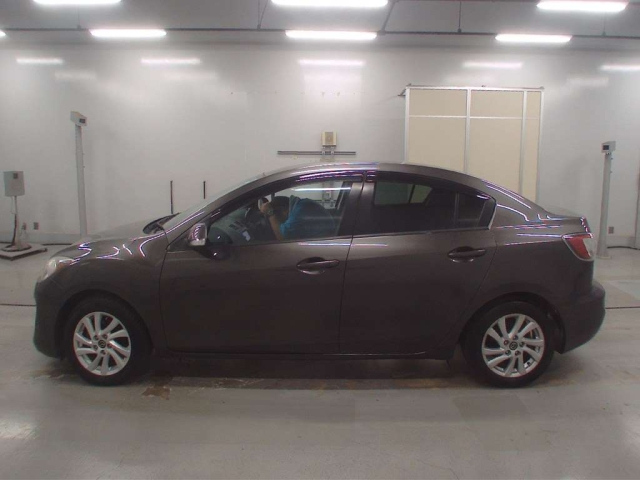 MAZDA AXELA 2012