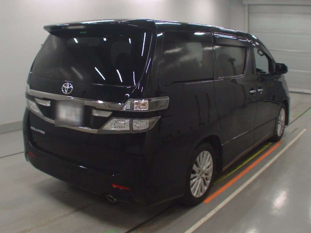 TOYOTA VELLFIRE 2013