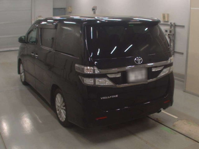 TOYOTA VELLFIRE 2013