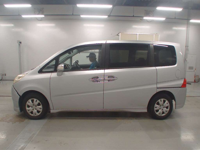 HONDA STEP WAGON 2009