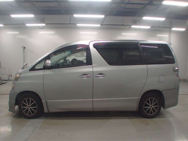 TOYOTA VELLFIRE 2008
