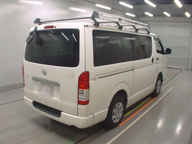 TOYOTA HIACE VAN 2014