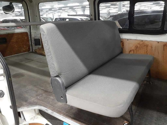 TOYOTA HIACE VAN 2014