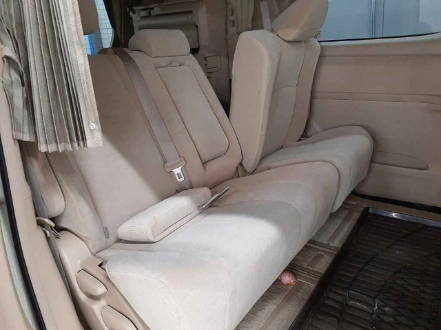 TOYOTA ALPHARD 2009