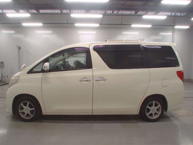 TOYOTA ALPHARD 2009