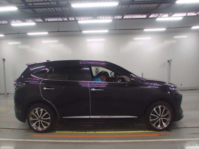 TOYOTA HARRIER 2016