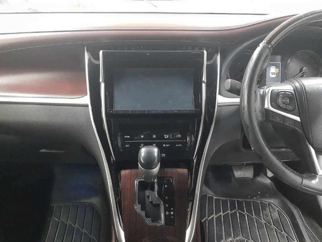 TOYOTA HARRIER 2016