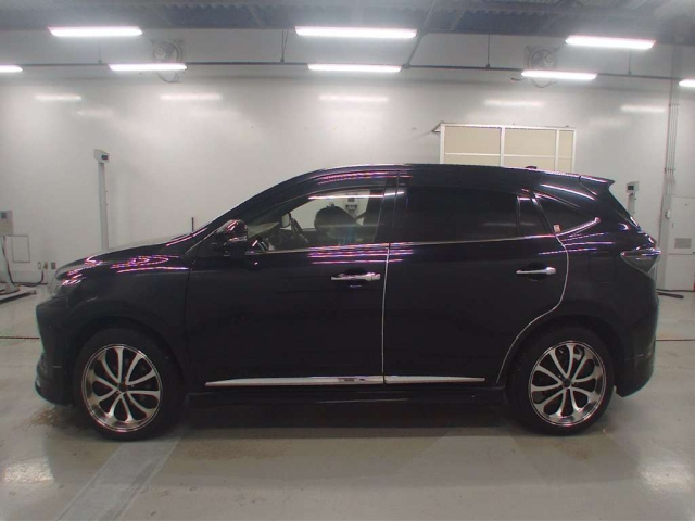 TOYOTA HARRIER 2016