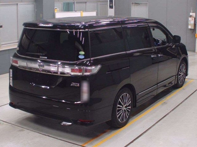 NISSAN ELGRAND 2019