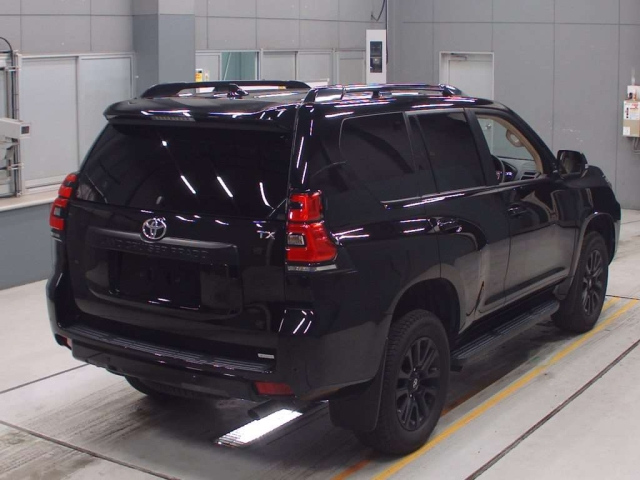 TOYOTA LAND CRUISER PRADO 2022