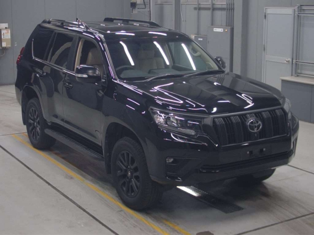 TOYOTA LAND CRUISER PRADO 2022