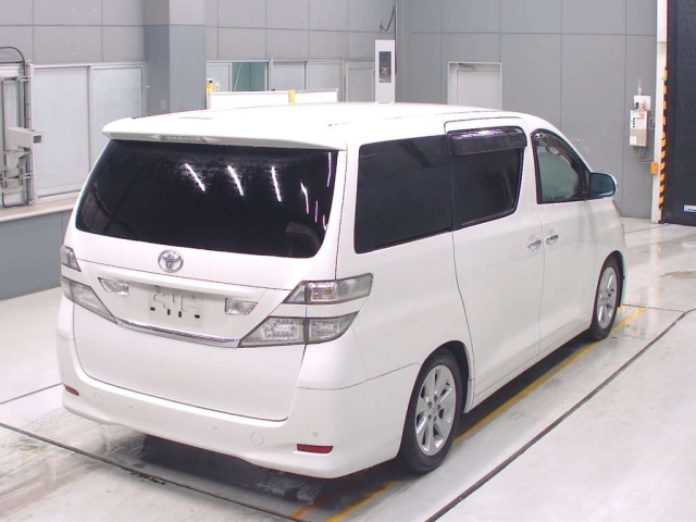 TOYOTA VELLFIRE 2009