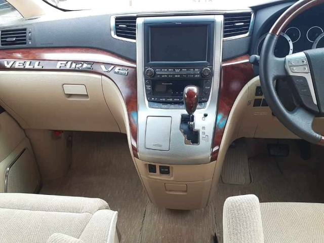 TOYOTA VELLFIRE 2009