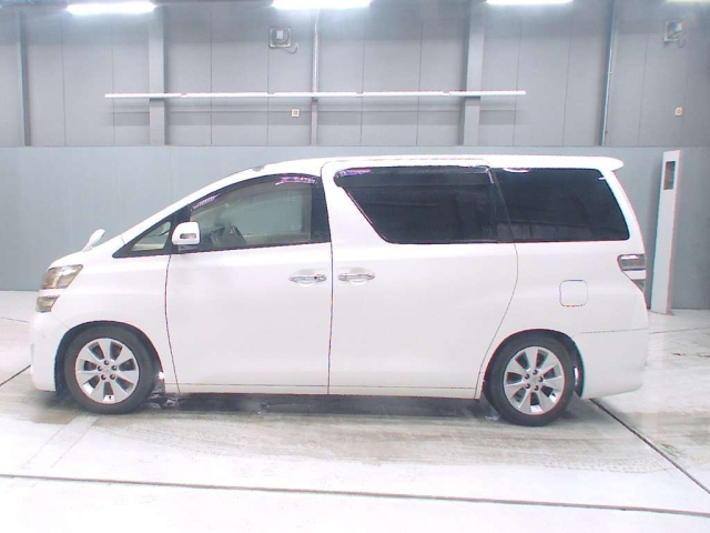 TOYOTA VELLFIRE 2009