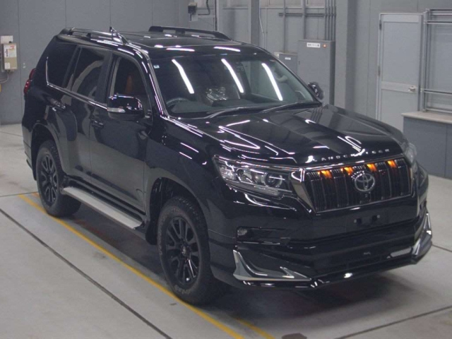 TOYOTA LAND CRUISER PRADO 2022
