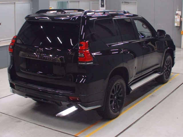 TOYOTA LAND CRUISER PRADO 2022