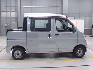 DAIHATSU HIJET VAN 2010