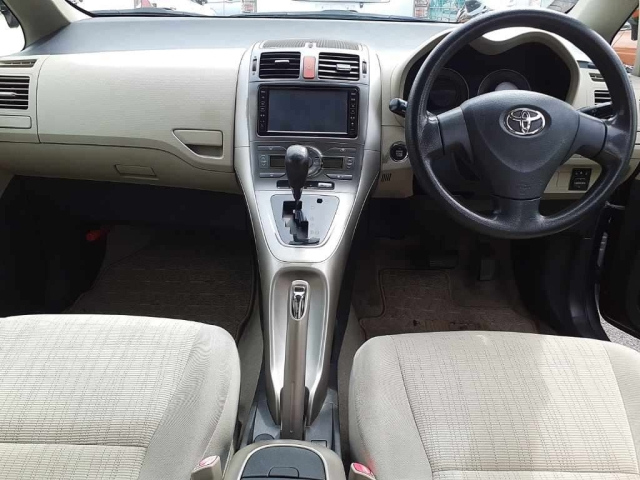 TOYOTA AURIS 2008