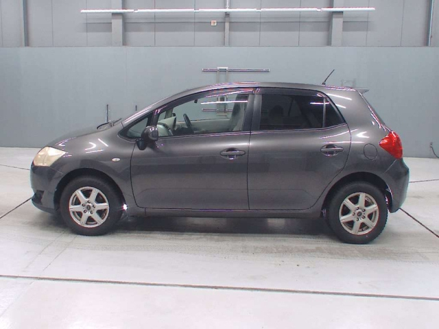 TOYOTA AURIS 2008