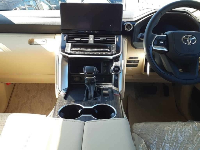 TOYOTA LAND CRUISER 2025