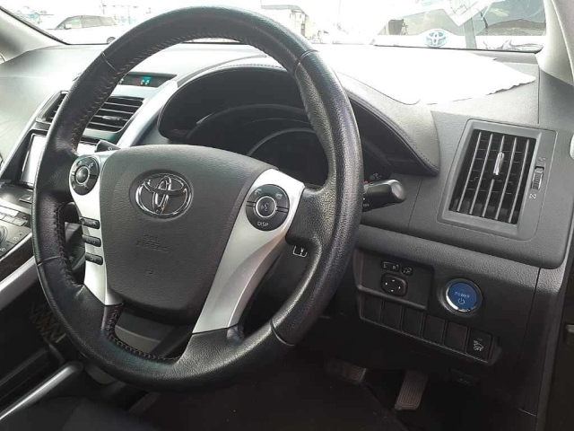 TOYOTA SAI 2015