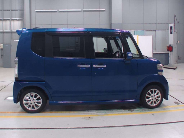 HONDA N BOX 2014