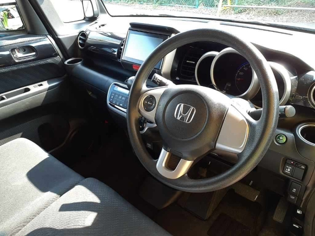 HONDA N BOX 2014