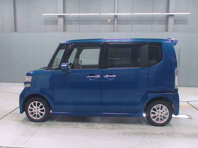 HONDA N BOX 2014