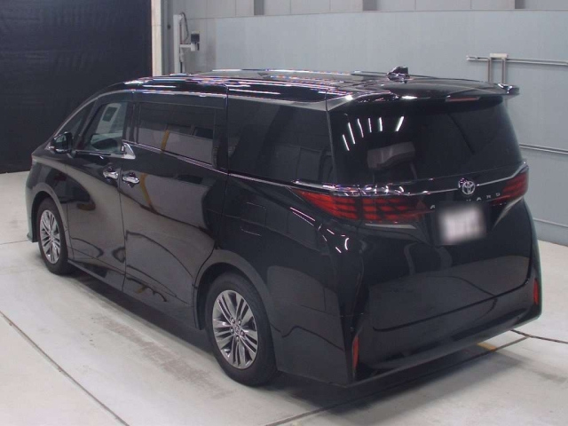 TOYOTA ALPHARD 2024