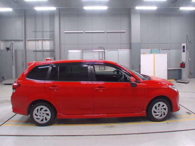 TOYOTA COROLLA FIELDER 2016