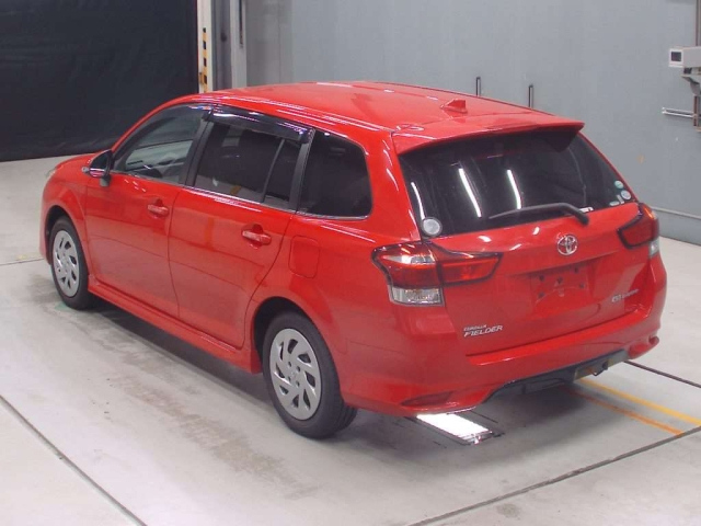 TOYOTA COROLLA FIELDER 2016